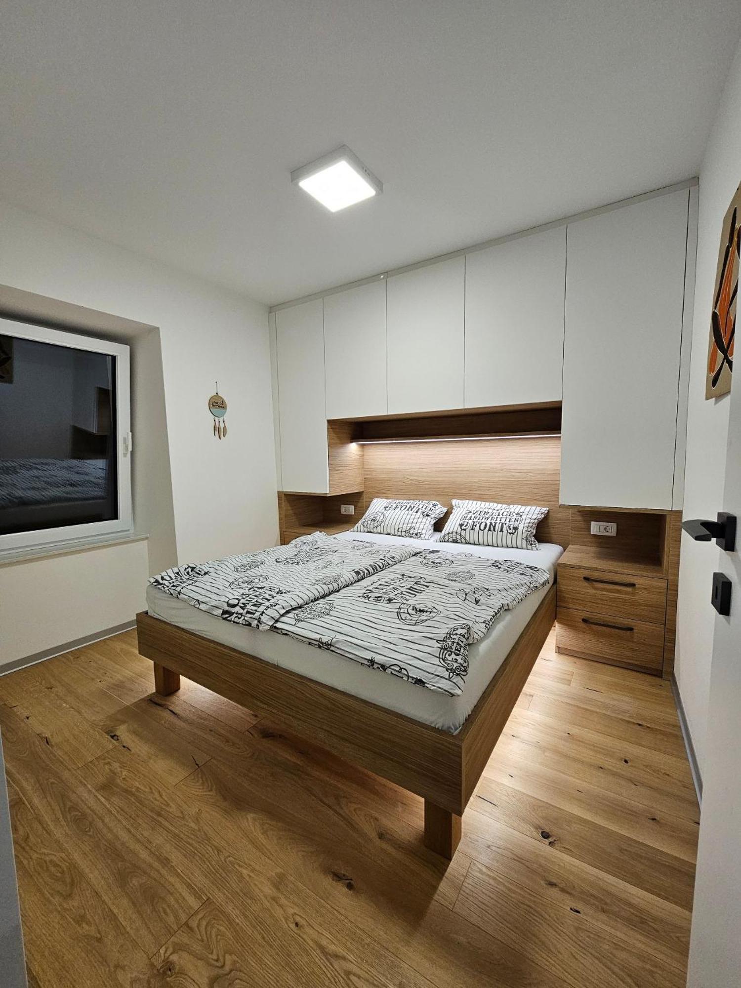 Seaview Apartment Mirjam With Jacuzzi 波尔托罗 外观 照片